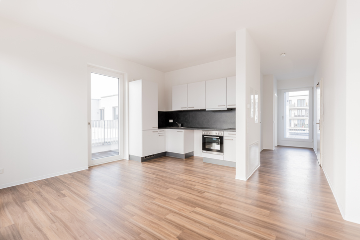 új lakás konyhás nappali